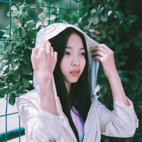 镜花水月忆往昔,醉梦香尘度流年