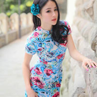 转过身,看见爱_生活故事