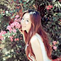 父亲与女儿香火 趁父亲熟睡偷上母亲 姐妹俩用性报答父亲