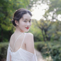 新婚夜老公居然和婆婆抱着睡!