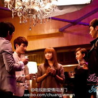 和你执手相拥碎步流年