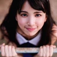 老师他把手伸我裤子里漫画 上学同桌扒我裤子把手伸到洞那里