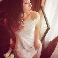 风度男遇爱妻正与陌生男子床上快活