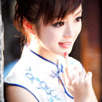我和富婆同居的日子 风韵犹存的中年女人不拿我当人