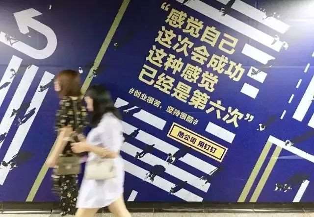 女人要早点明白:人到中年,女人拼的不是老公