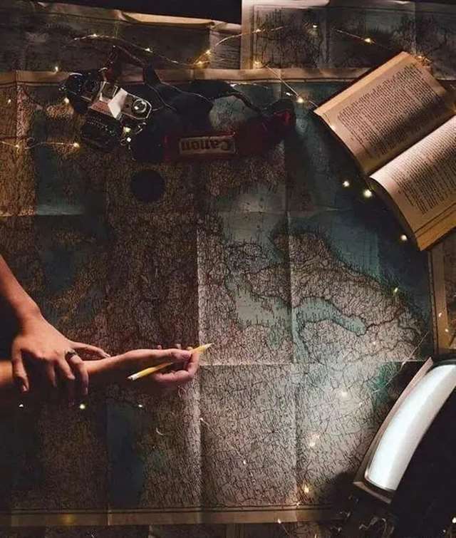 唯美非主流静物伤感文字图片_一辈子的孤单