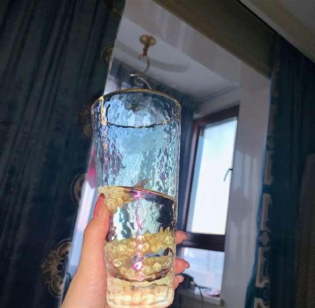 我和女同事的尴尬事情