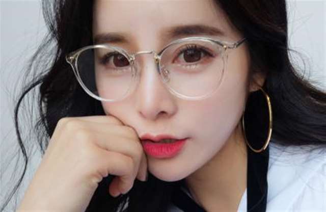 一句搞笑签名超拽简短，搞笑语录