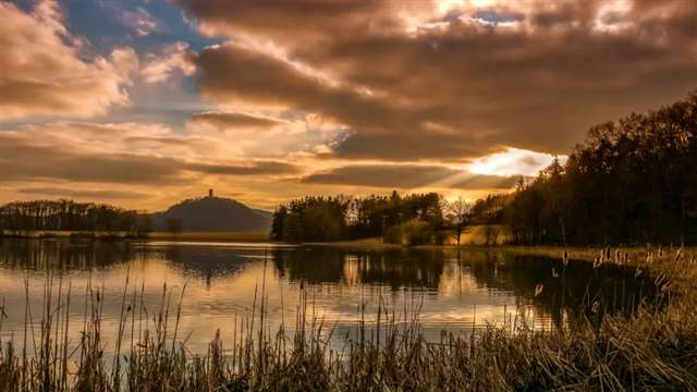 民间怪谈故事之离卦_民间鬼故事