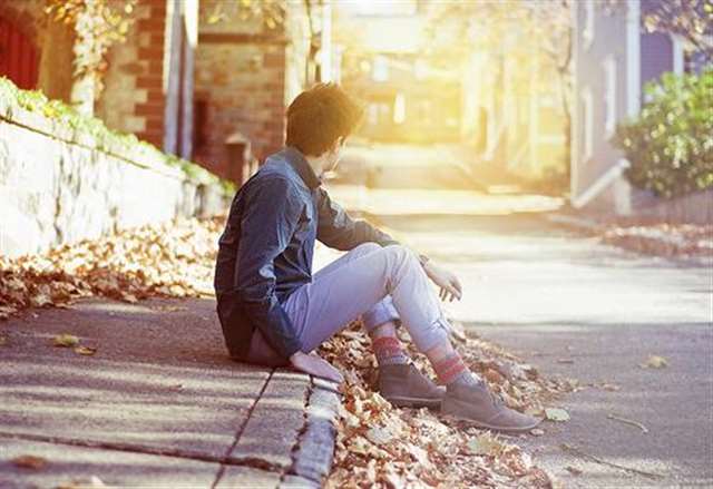 金陵落雨琵琶长