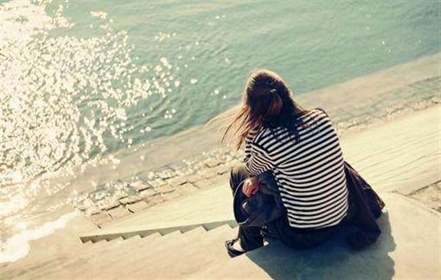 治愈系长发美女梦幻图片_清新唯美的女生