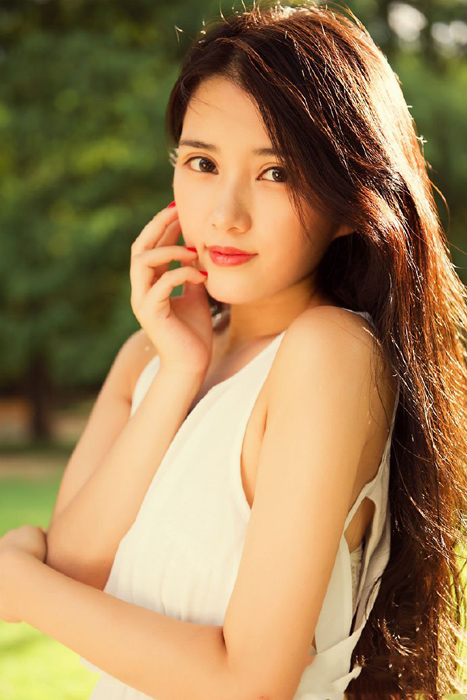 我和女老板那些事 风韵犹存的女老板让我深夜买内衣