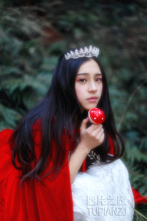 你这个浪货那么sao，就管不住你的身体吗？
