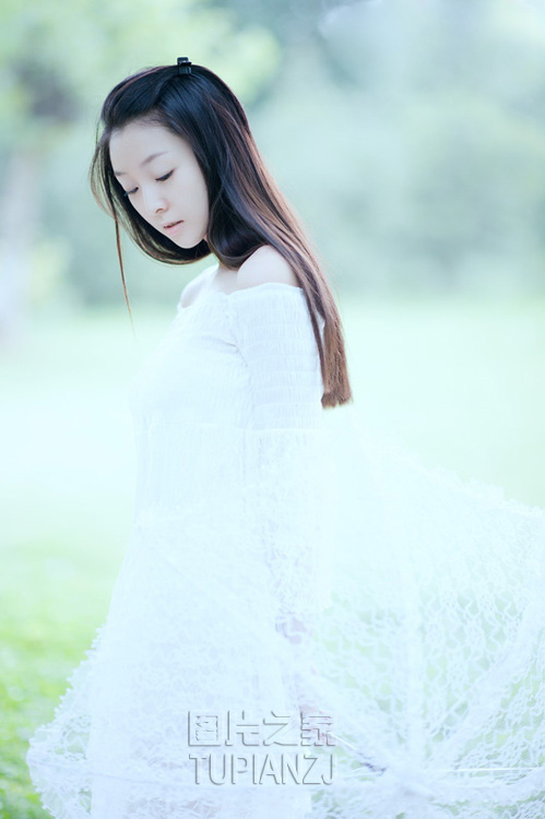 妹妹和我男友爱爱时故意呻吟