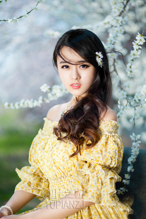如何用舌头攻陷女人的阴唇