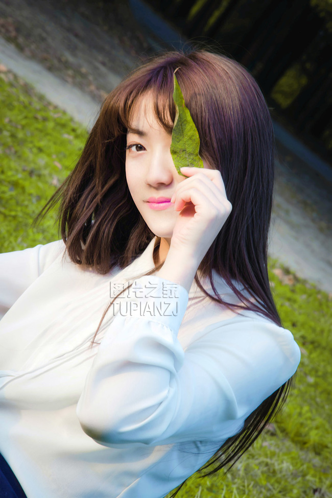 乖忍一下让我进去律动 口述老板弄的我好爽好刺激