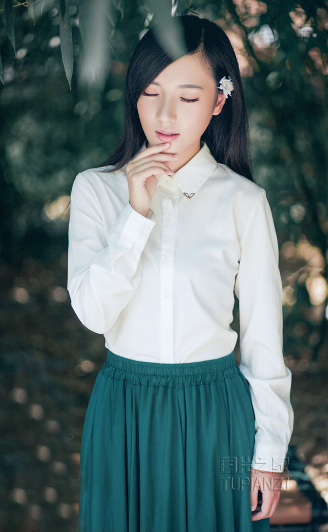 合租房里陈晓峰 我挺进美女邻居身体