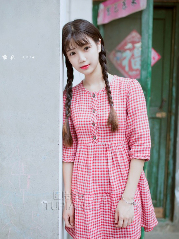 补课班里发生的事情 我暗恋上了身材婀娜的女老师