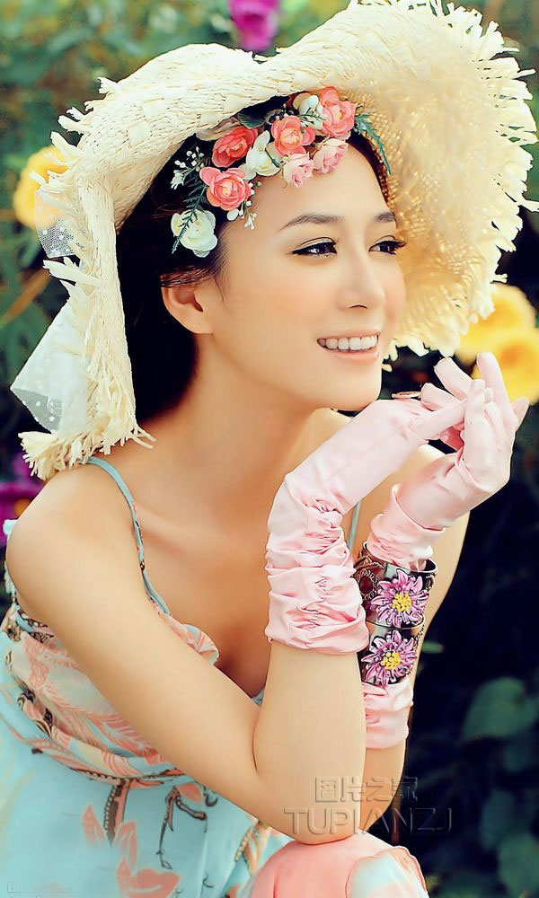 大过年的,公公打儿子,婆婆骂媳妇!