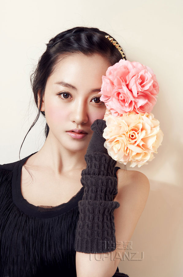 在公交上干小妹子子 读的让人湿的小h文推荐