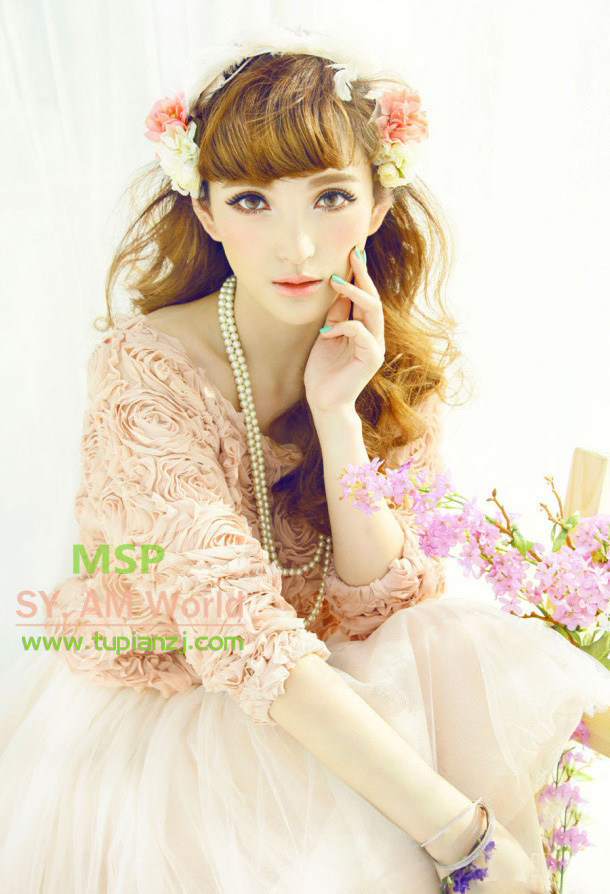 小浪货夹得好紧太爽了 性插图互舔丁丁一进出