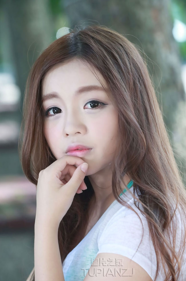 两男一女3p姿势 强姧美女的故事