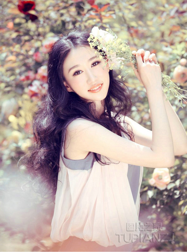我和女友在客厅做到欲罢不能时，她老公进来把我弄懵了！