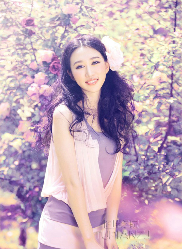 短发女神居然邀我一起去户外
