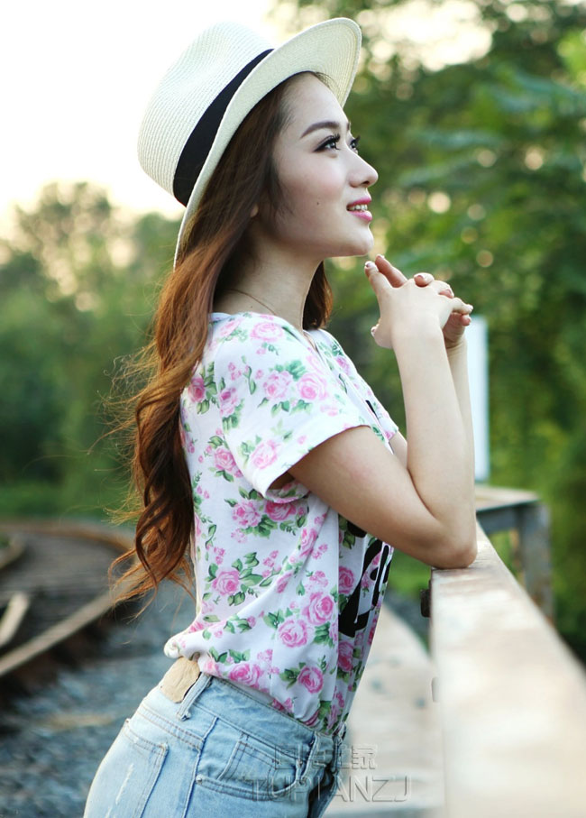 爱上单身女上司我该怎么追