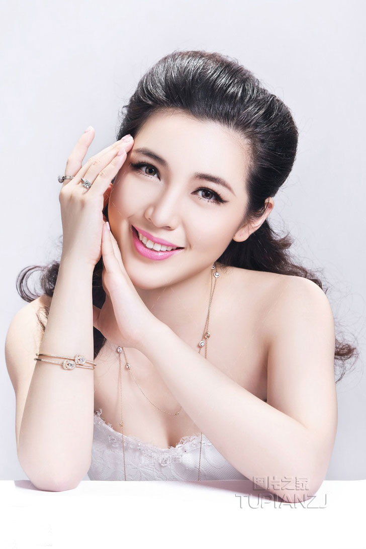 卖笑背后是眼泪的妓女