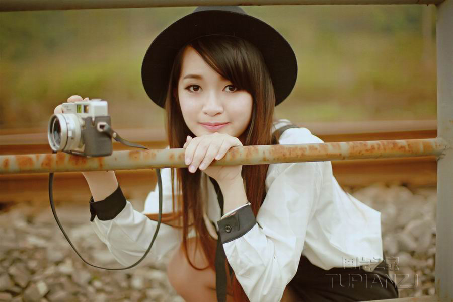 姚笛爱情至上 文章不看好裸婚