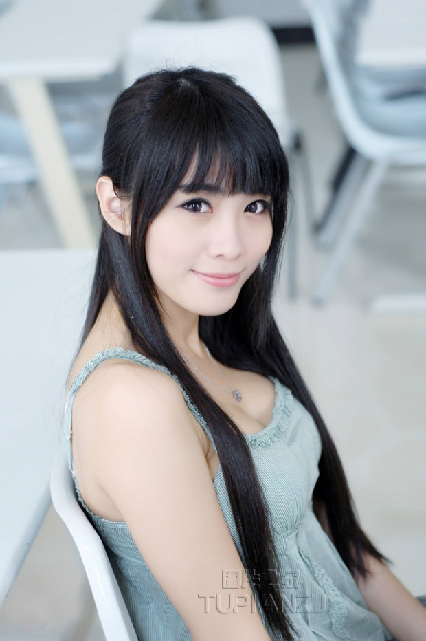 我含泪献出初夜只为报答恩情