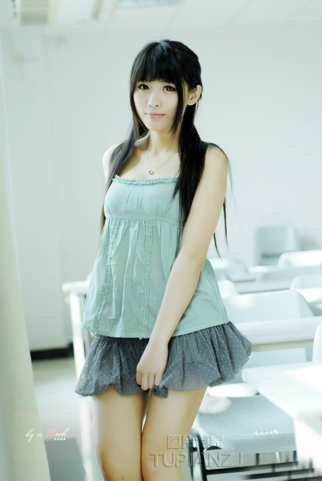 李心艾潜规则不雅照 李心艾个人资料家庭背景