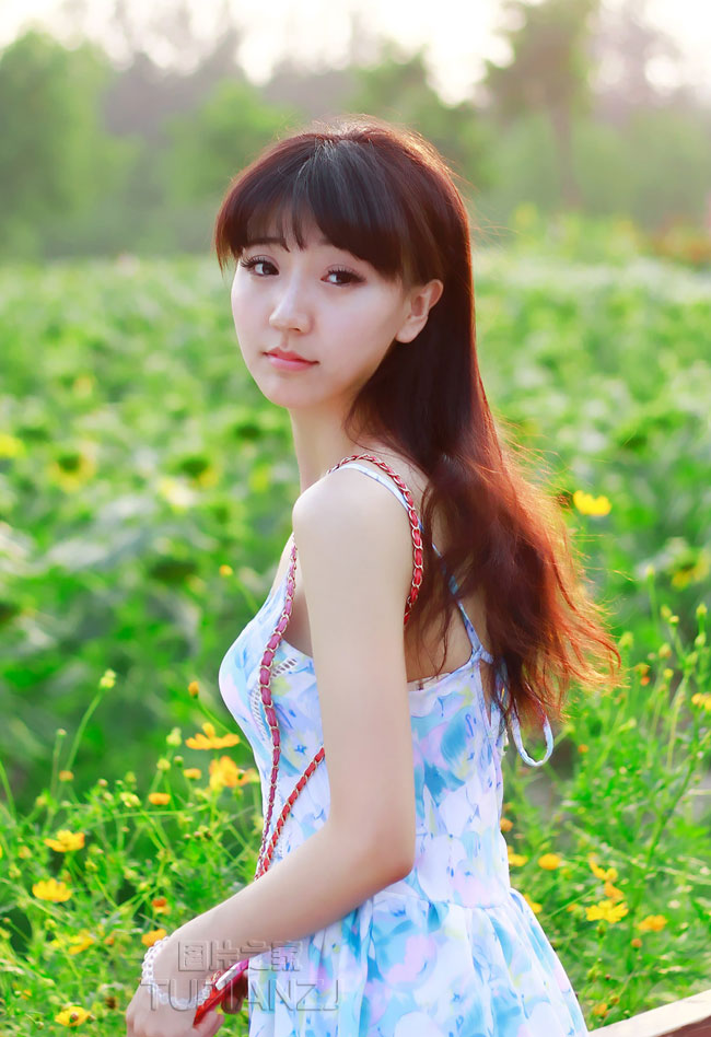 婆婆把我的脚放进她的衣服里 我哭了