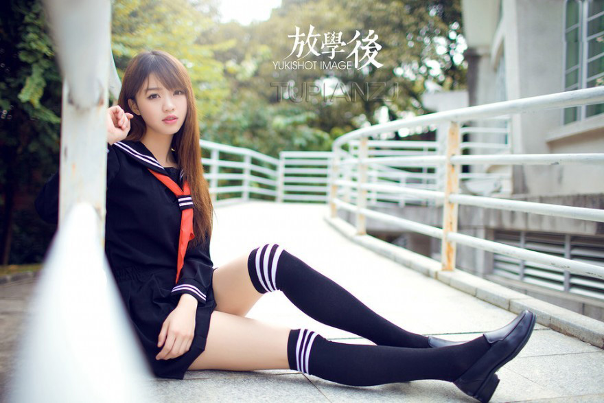 16岁美女高三女生的和同班男生的激情性爱故事
