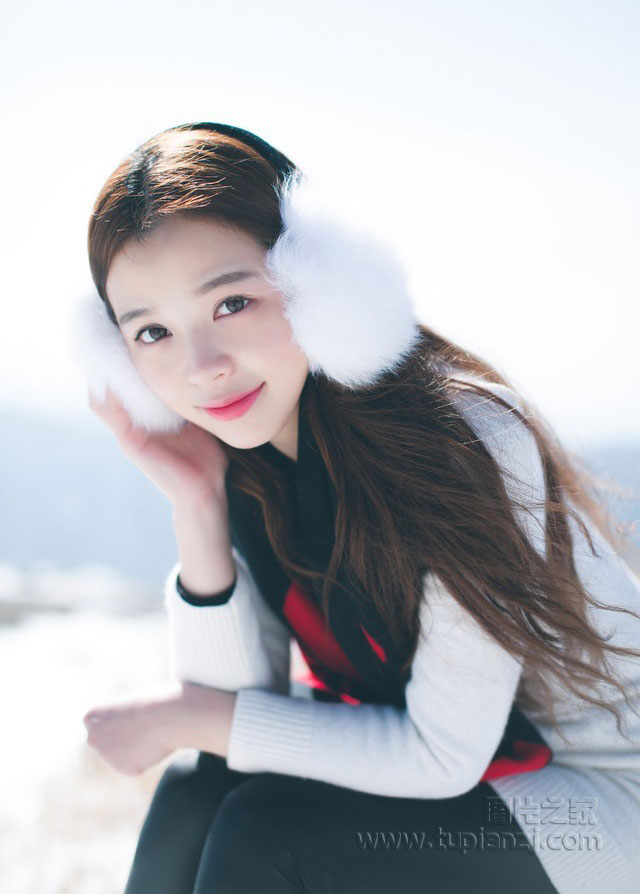 两腿交叉夹紧，太监用奇技淫巧让公主不能自拔