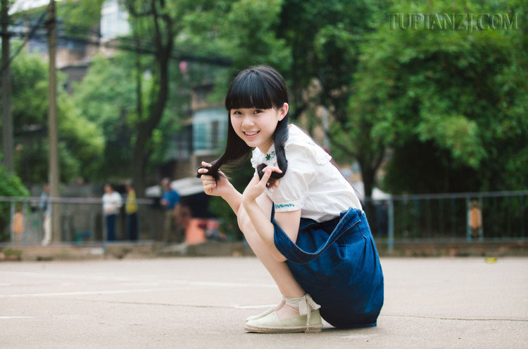 师生恋:他抗不住舆论压力