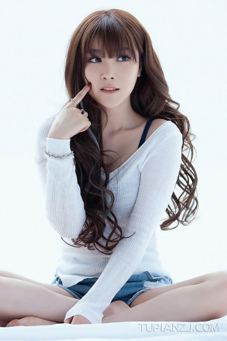 陈丹婷杨幂对比照 因神似狐小幂再次深陷整容风波_娱乐八卦