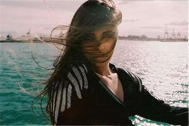 有一种爱，卑微却高贵