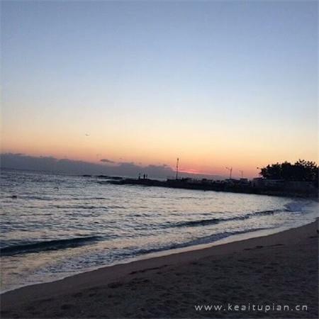 似此星辰非昨夜，为谁寒露立中宵