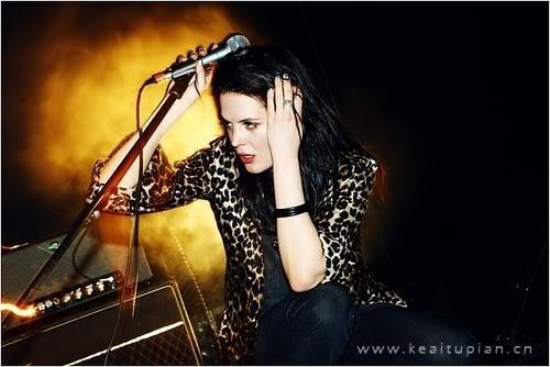 站在别人的立场看一看,或换个角度想一想