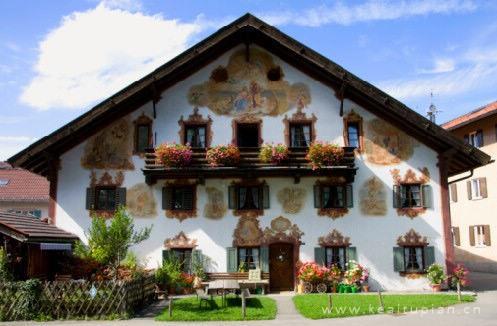 鬼事连篇之卖花的小姑娘