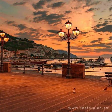 酸酸甜甜的不是你我