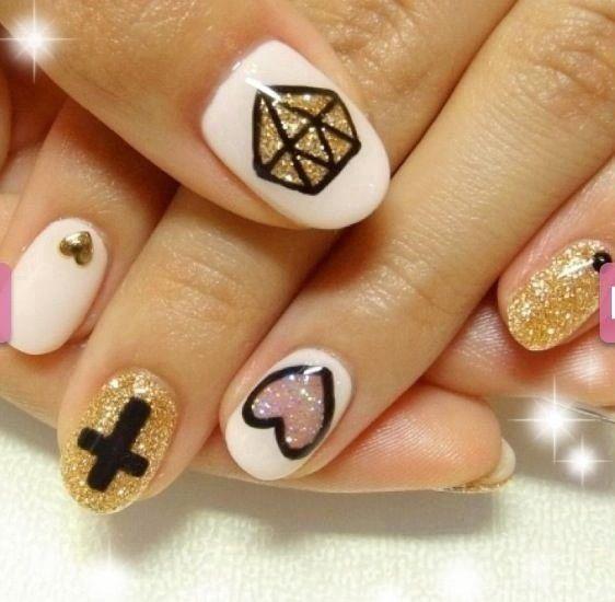 qq说说带文字图片