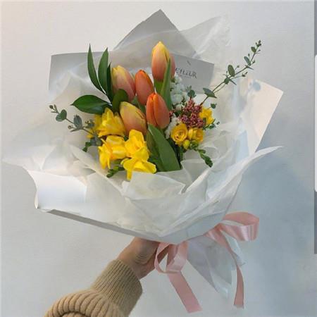 闲暇时光唯美女生图片_闲暇时光里的快乐