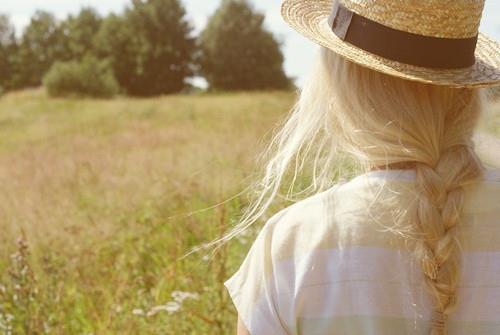 生活总是两难,不过是一场随遇而安。