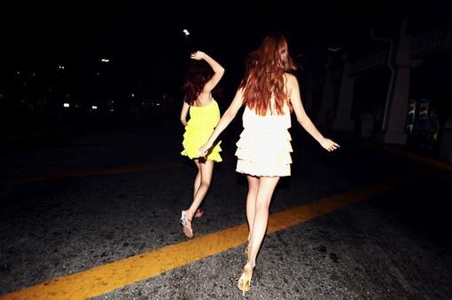 爱情是糖甜到忧伤