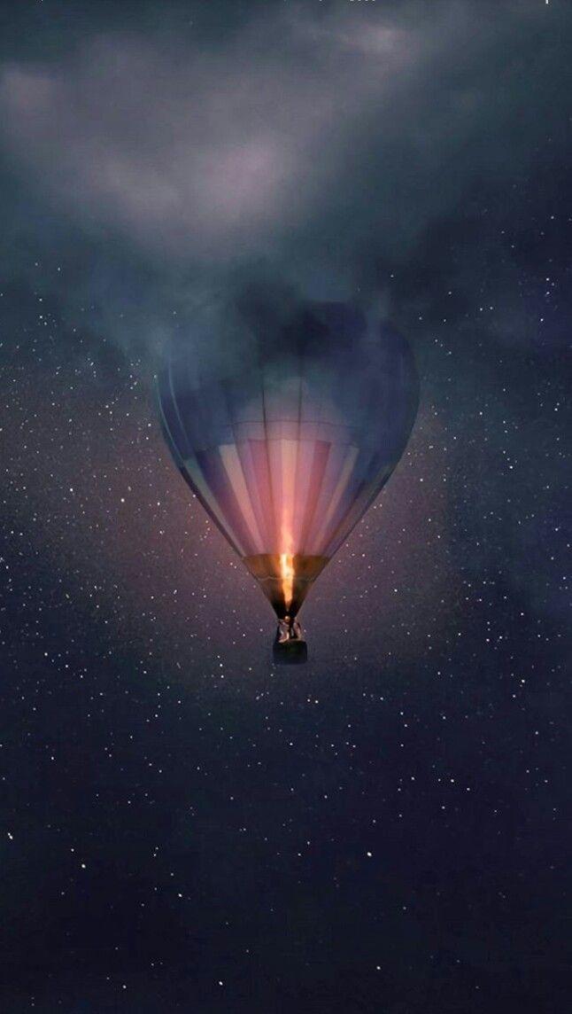 公交车上素衣的女子