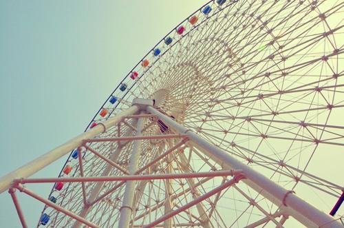 没有女朋友,就去卖玫瑰吧