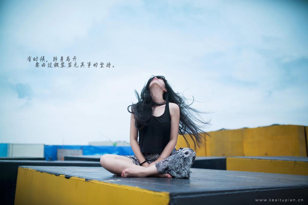 烽火佳人，带走了雨季等待的谁